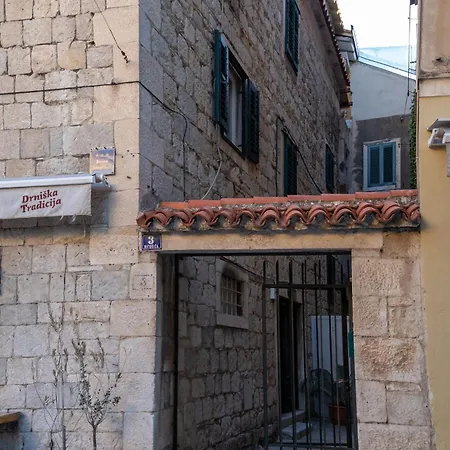 Stan U Centru Splita Apartment